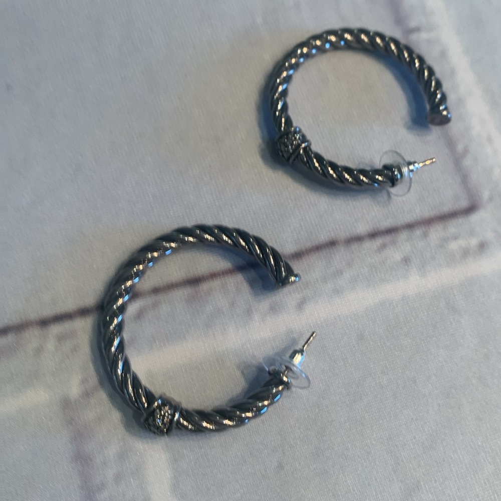 David Yurman Metro Cable Silver Diamond Hoop Earrings - Picture 3 of 8